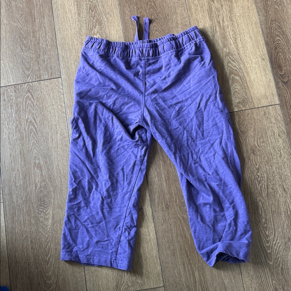 Purple Sexy Basics Capri Pants - Picture 4 of 4
